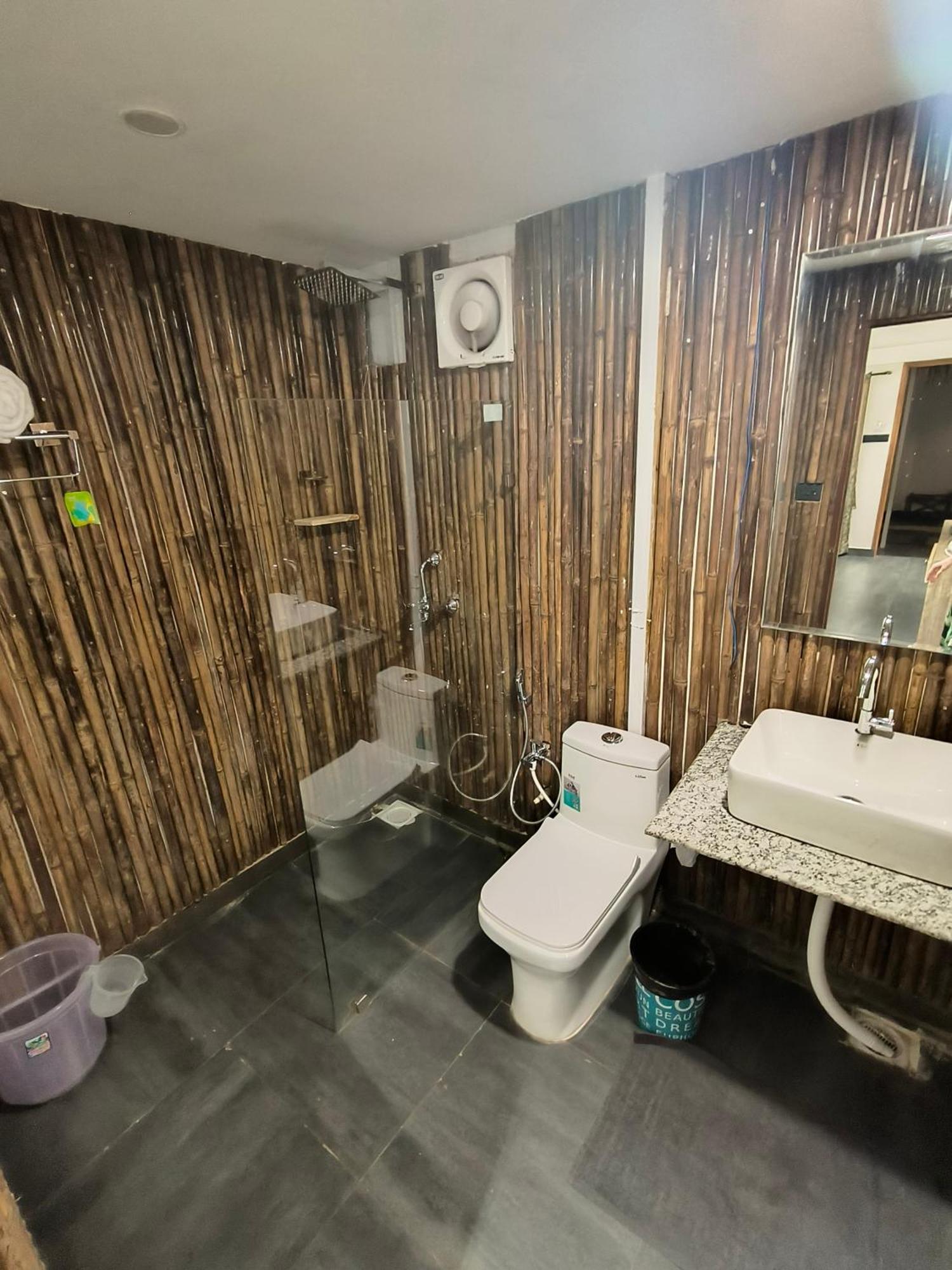 Aqua Beach Stays Ashwem Mandrem Exterior foto